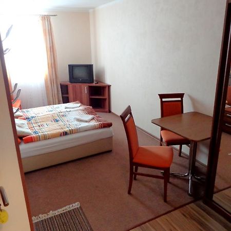 Penzion Reduta Oravsky Podzamok Exterior foto